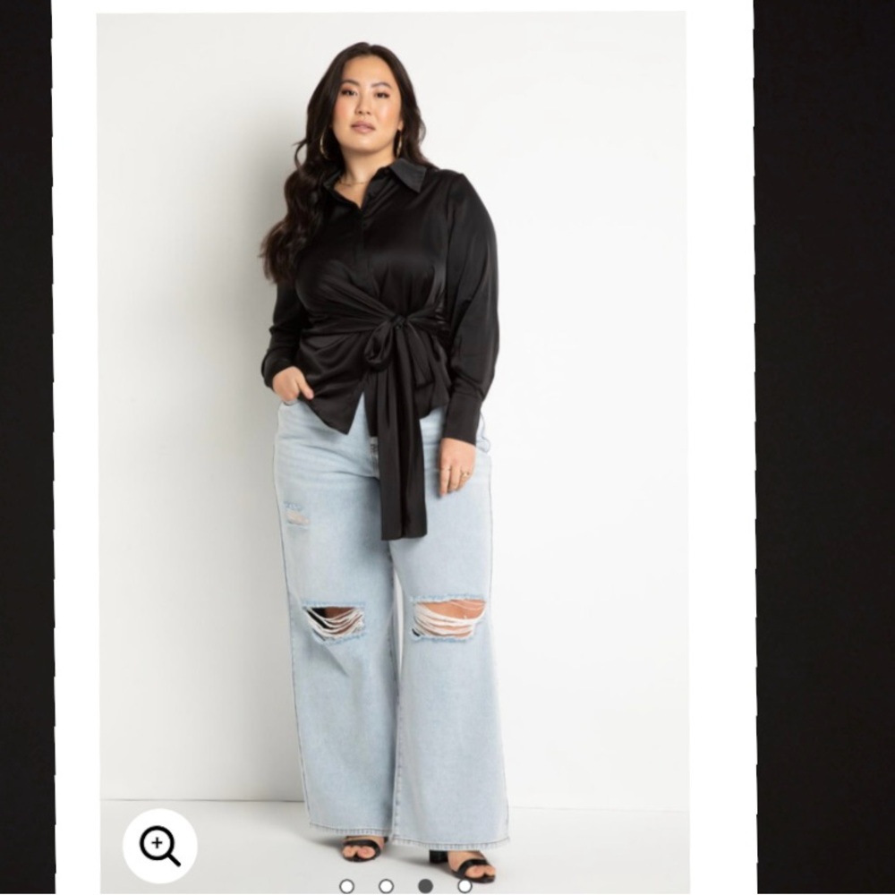 ELOQUII Wide leg distressed jean